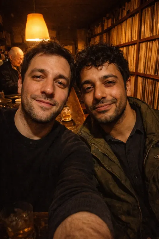 Nous deux au bar